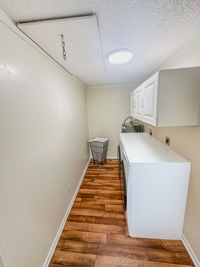 Fort Gratiot Apartment: 3108 Keewahdin road