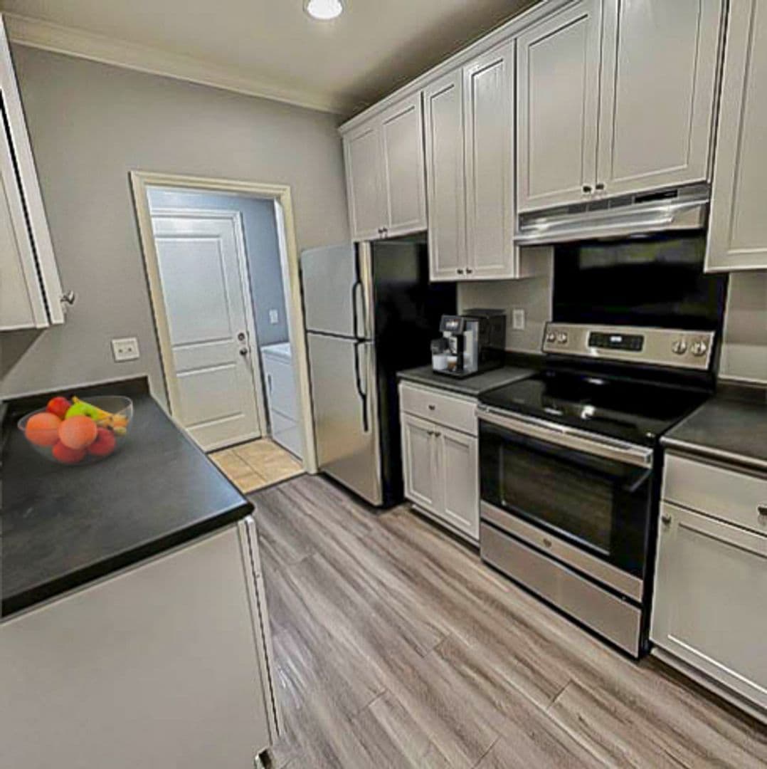 Columbus Apartment: 506 Holly Hills Road