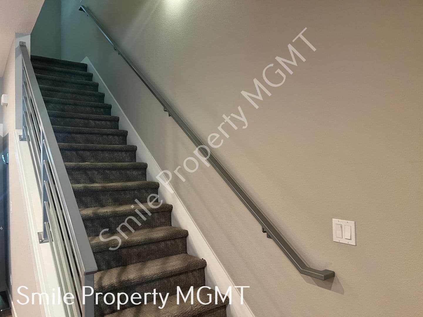 Portland Apartment: 2416 Southeast Morrison Street