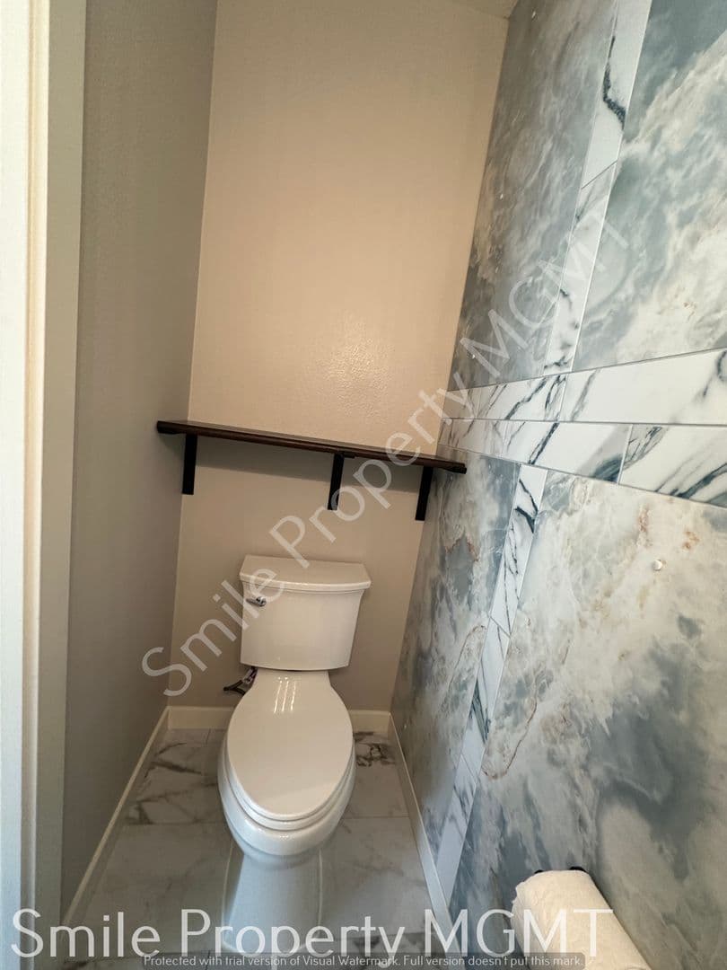 Hillsboro House: 4524 SE Oakhurst Street