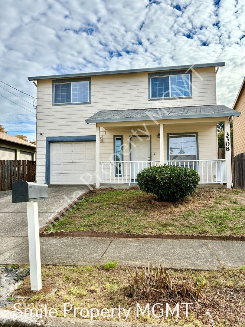 Portland House: 3308 Southeast 89th Avenue