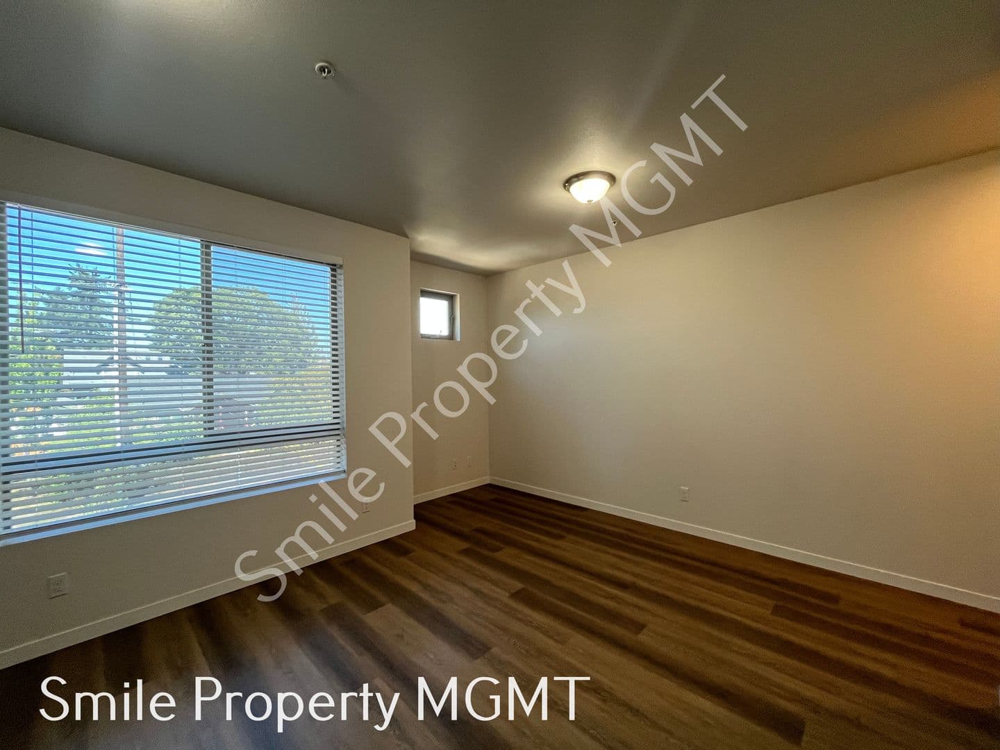 Portland Apartment: 6940 Southeast Long Street
