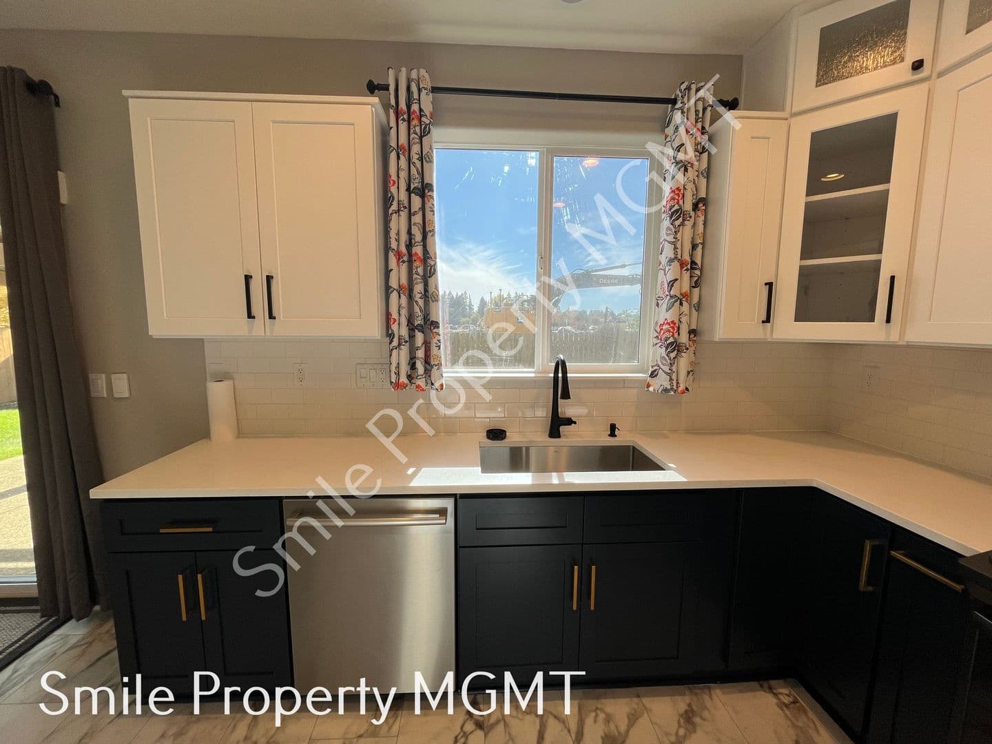 Hillsboro House: 4524 SE Oakhurst Street