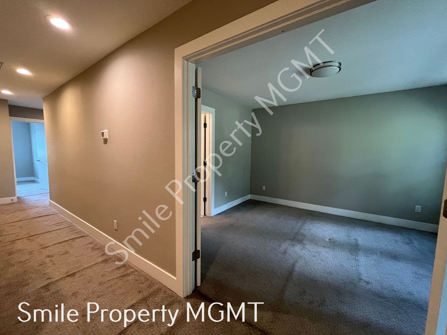 Portland Apartment: 2416 Southeast Morrison Street