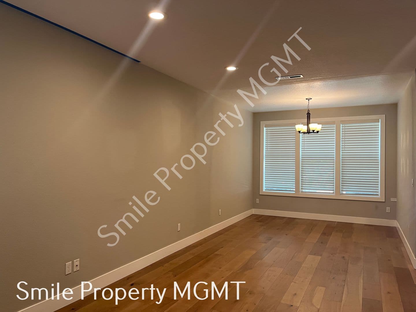 Portland Apartment: 2416 Southeast Morrison Street