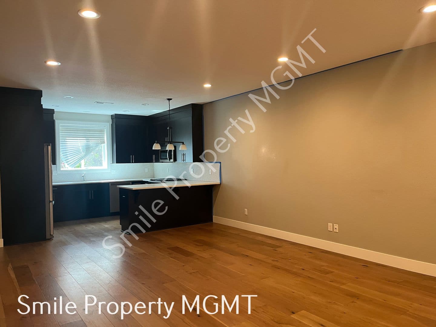 Portland Apartment: 2416 Southeast Morrison Street