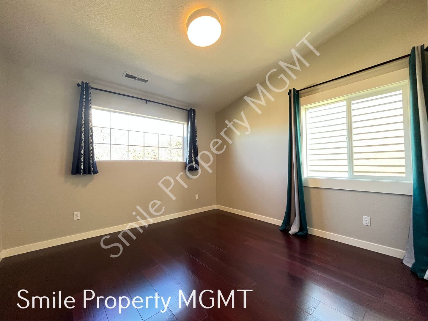 Hillsboro House: 4524 SE Oakhurst Street
