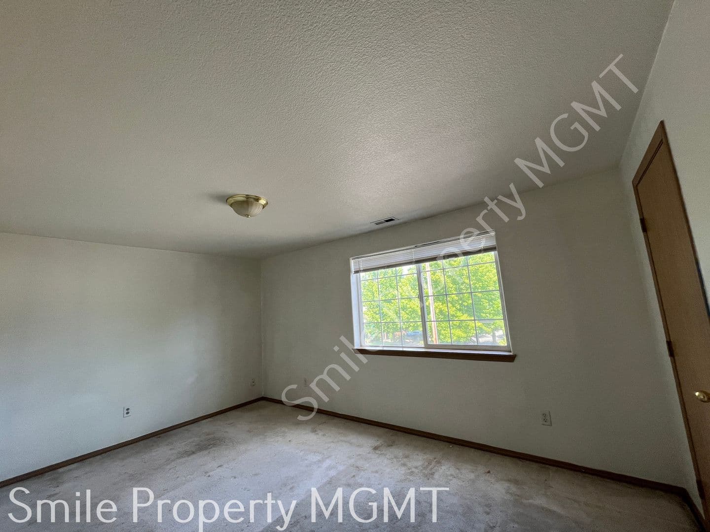 Portland House: 6426 Southeast 144th Lane