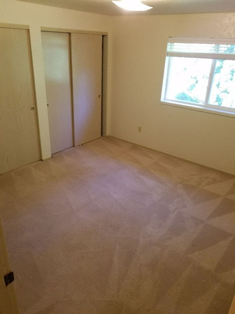 Keizer Apartment: 1026 Ring Street NE