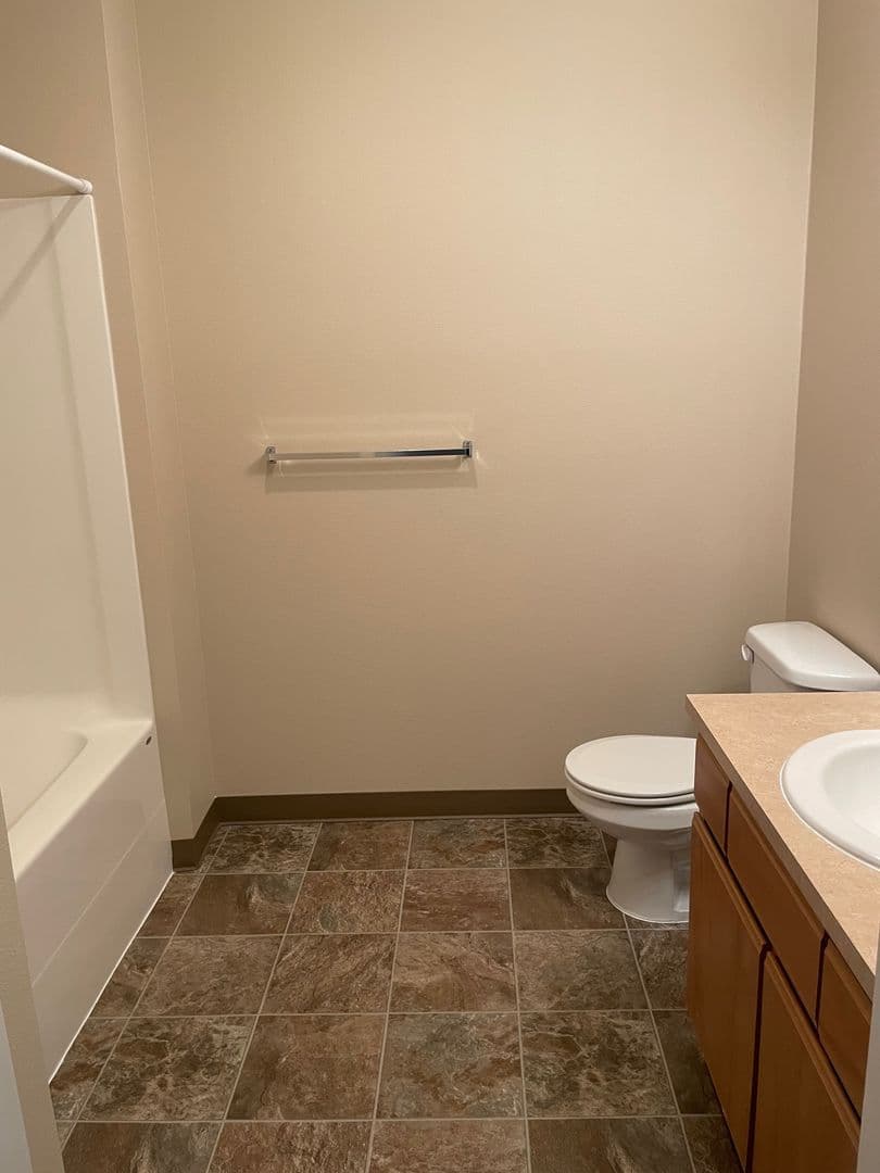 Salem Apartment: 1668 Baxter Rd SE, #100