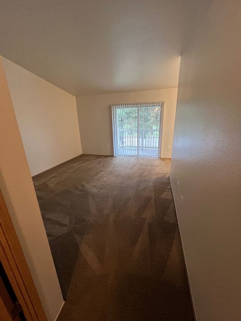 Albany Apartment: 872 Belmont Avenue SW