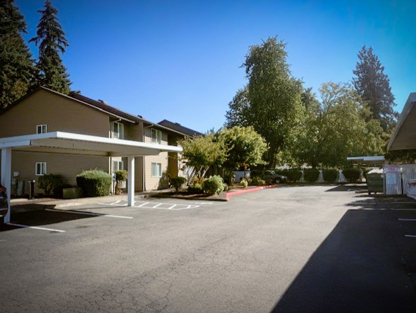 Keizer Apartment: 1026 Ring Street NE