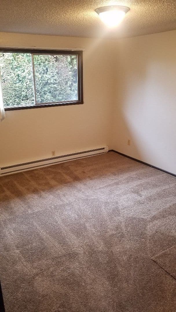 Salem Apartment: 4553 Lancaster Drive NE