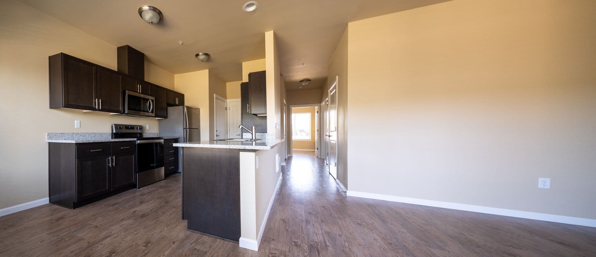 Salem Apartment: 3220 Lansing Avenue NE