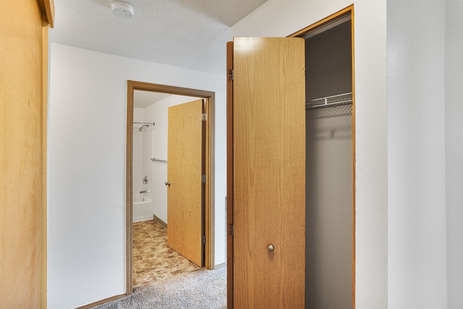 Albany Apartment: 1515 Waverly Dr SE