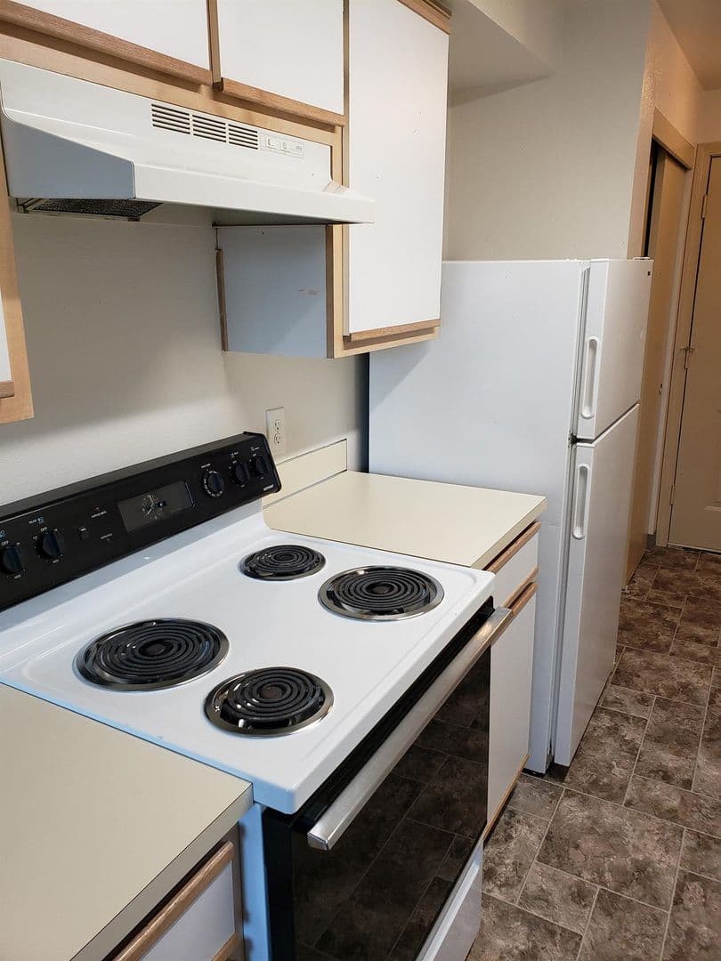 Albany Apartment: 1825 Clay Street SE