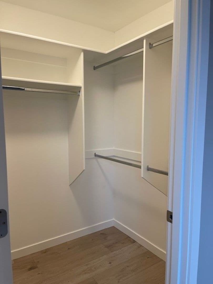 Keizer Apartment: 6492 Jacobe St NE