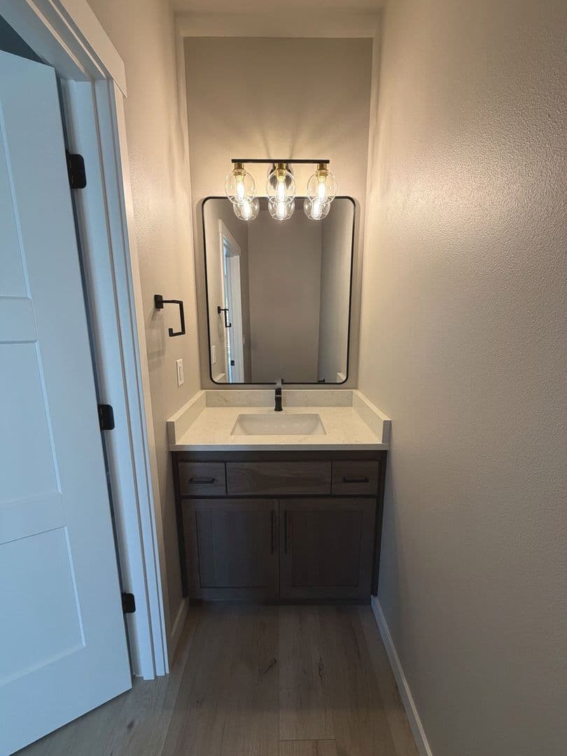 Keizer Apartment: 1125 Sally Lane NE