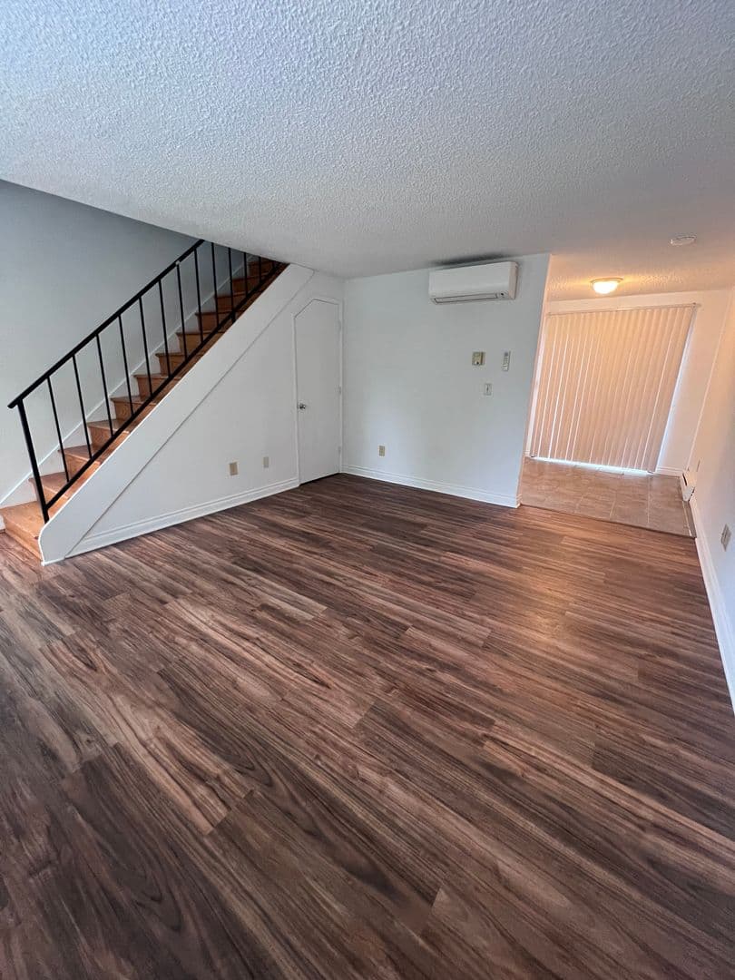 Albany Apartment: 510 34th Avenue SE