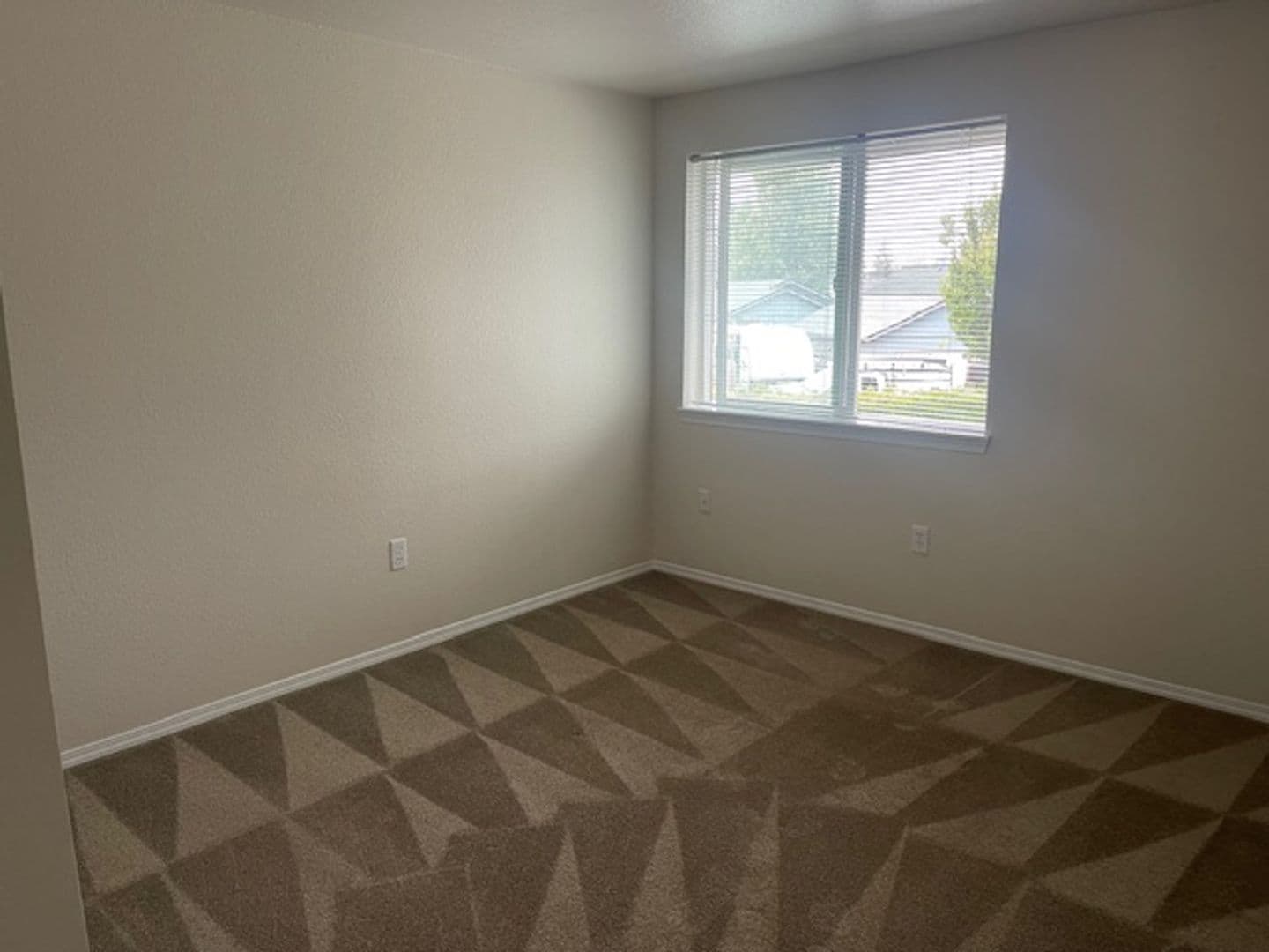 Salem Apartment: 1380 Seattle Slew Drive SE