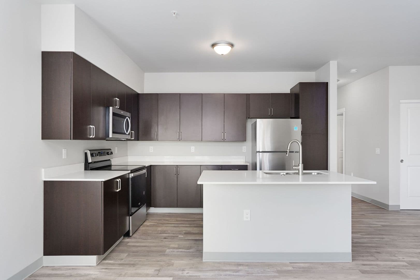 Lebanon Apartment: 100 Vaughan Lane