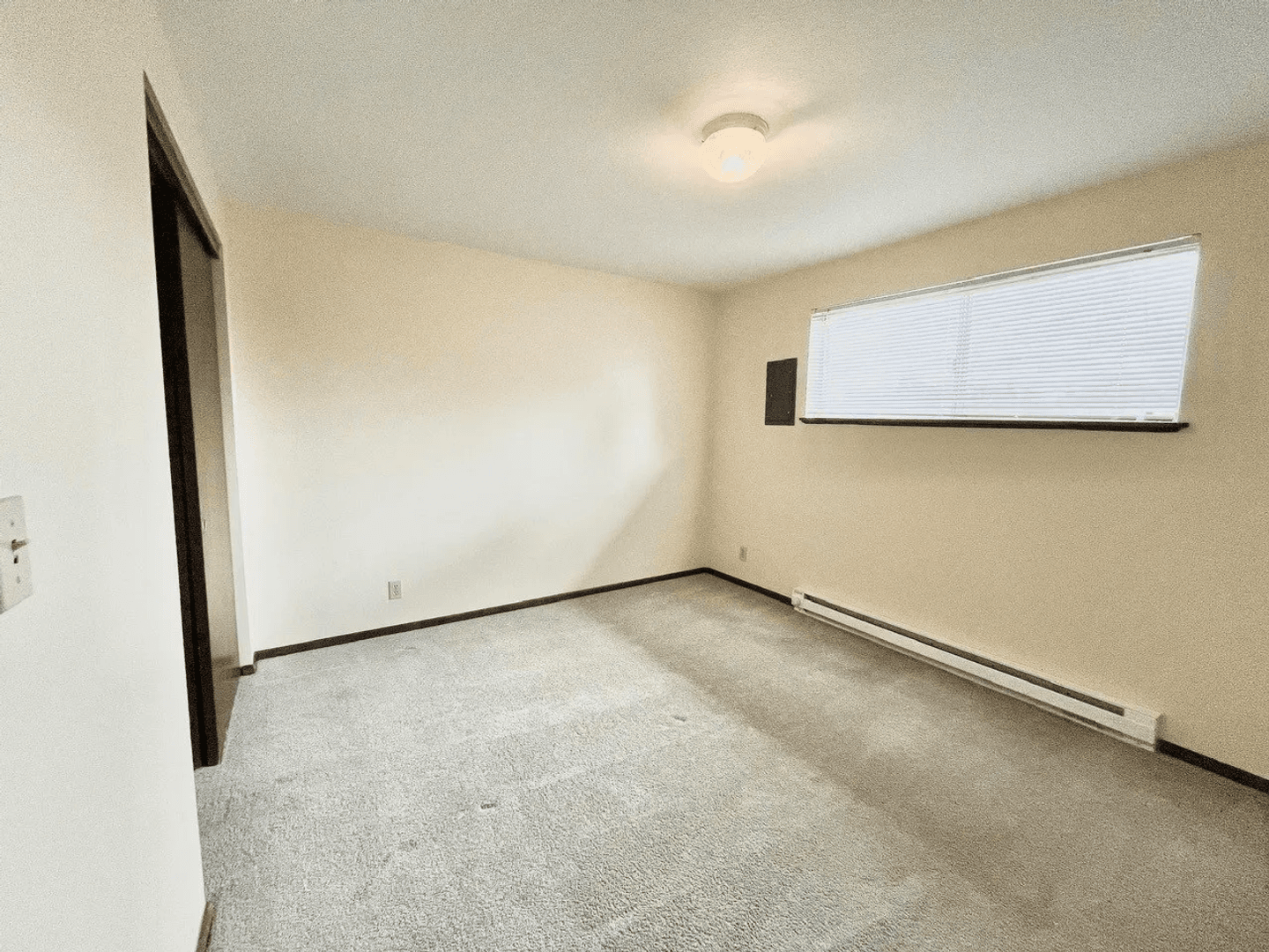 Salem Apartment: 1107 Hines Street SE