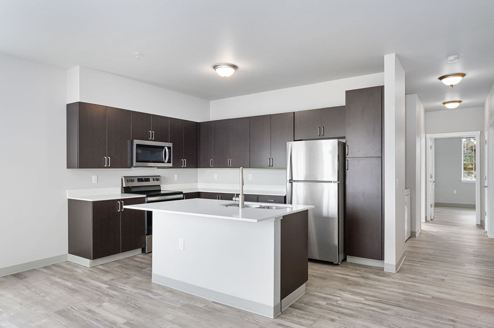 Lebanon Apartment: 100 Vaughan Lane