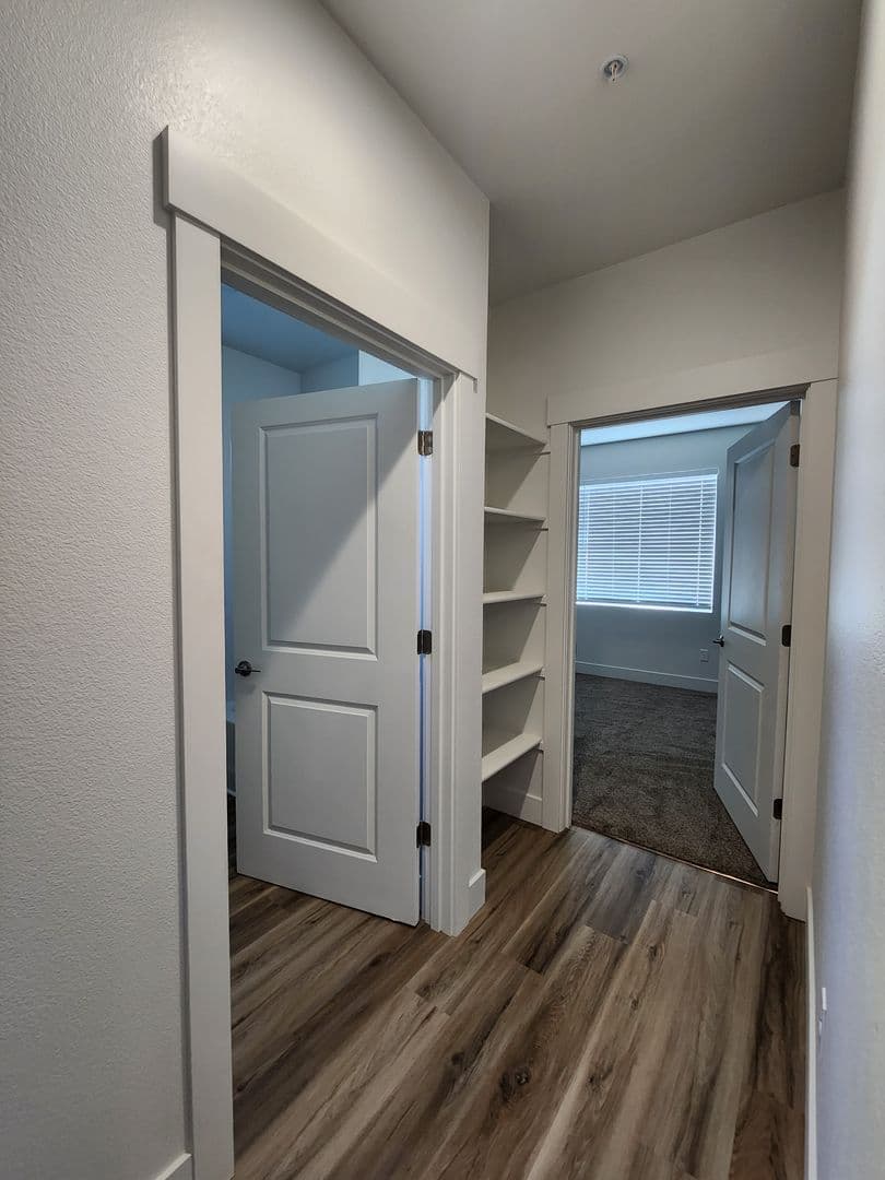 Keizer Apartment: 1065 Clearview Ave NE