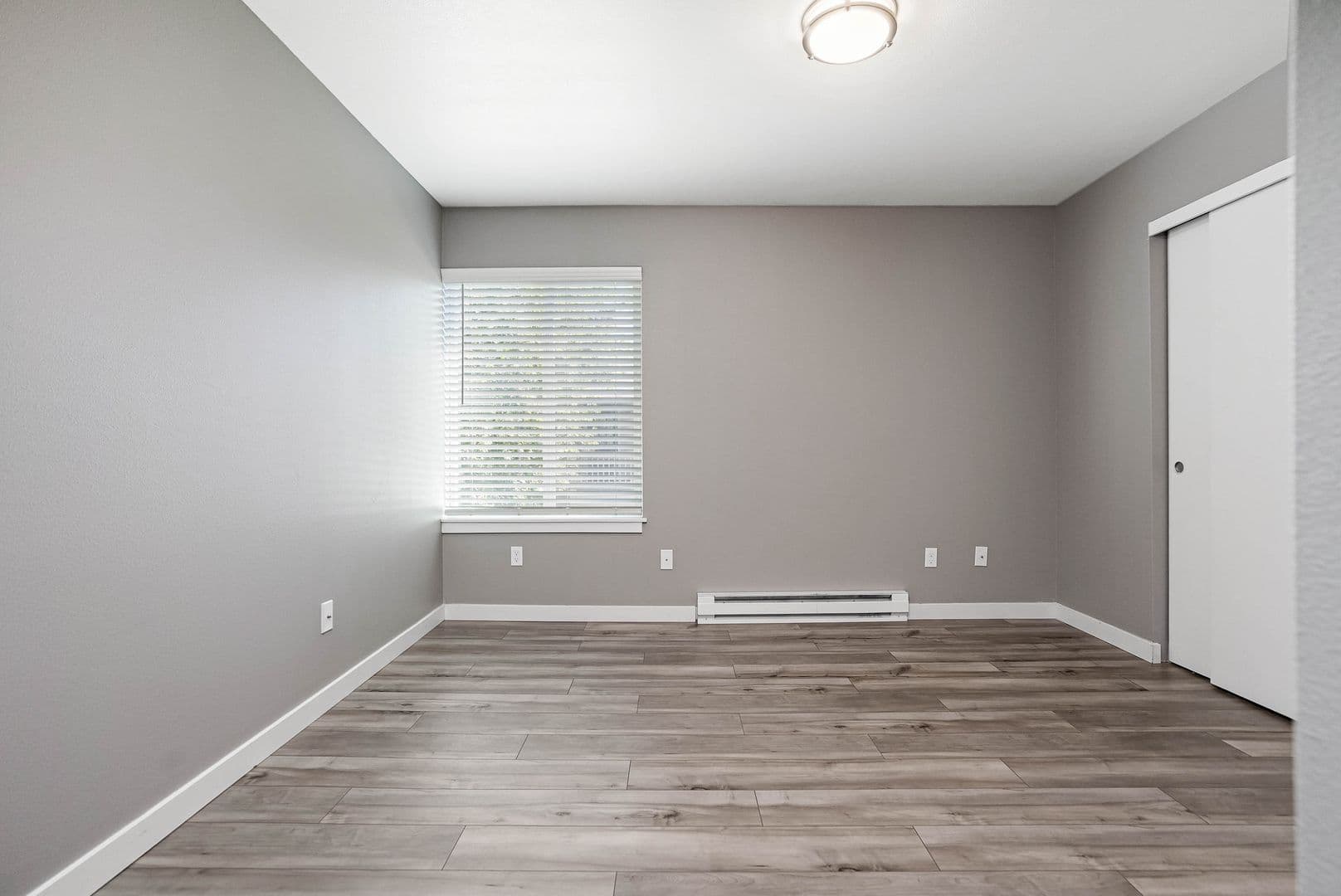 Salem Apartment: 2500 Lancaster Drive NE