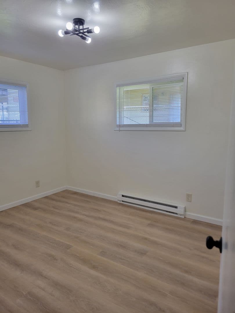 Salem Apartment: 2551 Hyde Ct SE