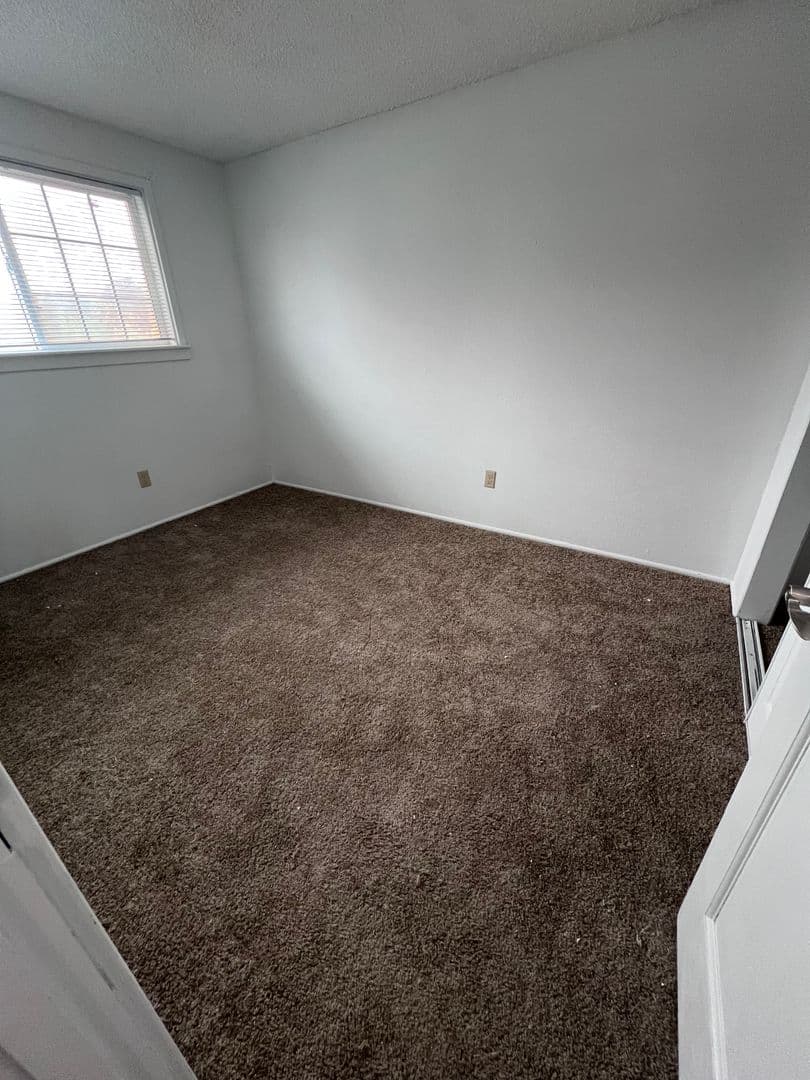 Albany Apartment: 510 34th Avenue SE