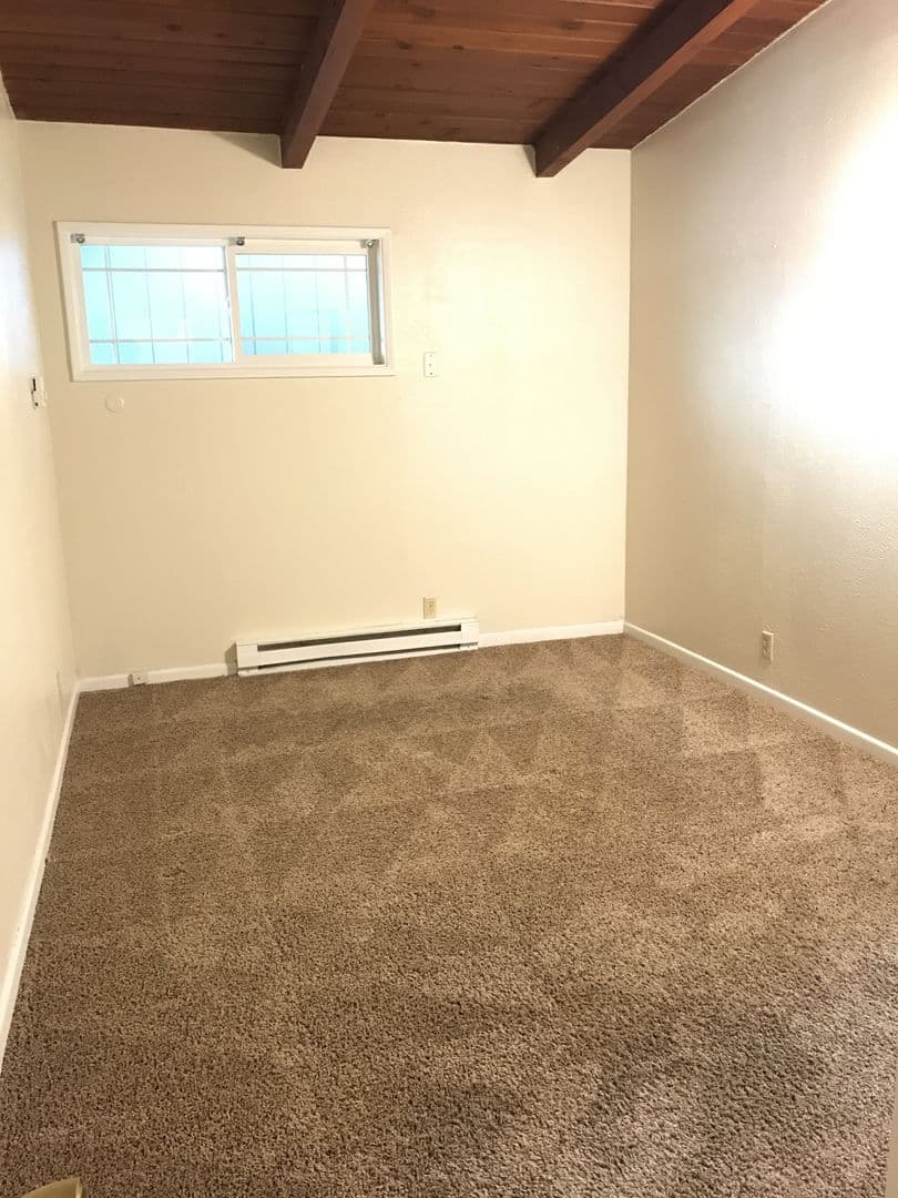 Albany Apartment: 2601 4th Avenue SE