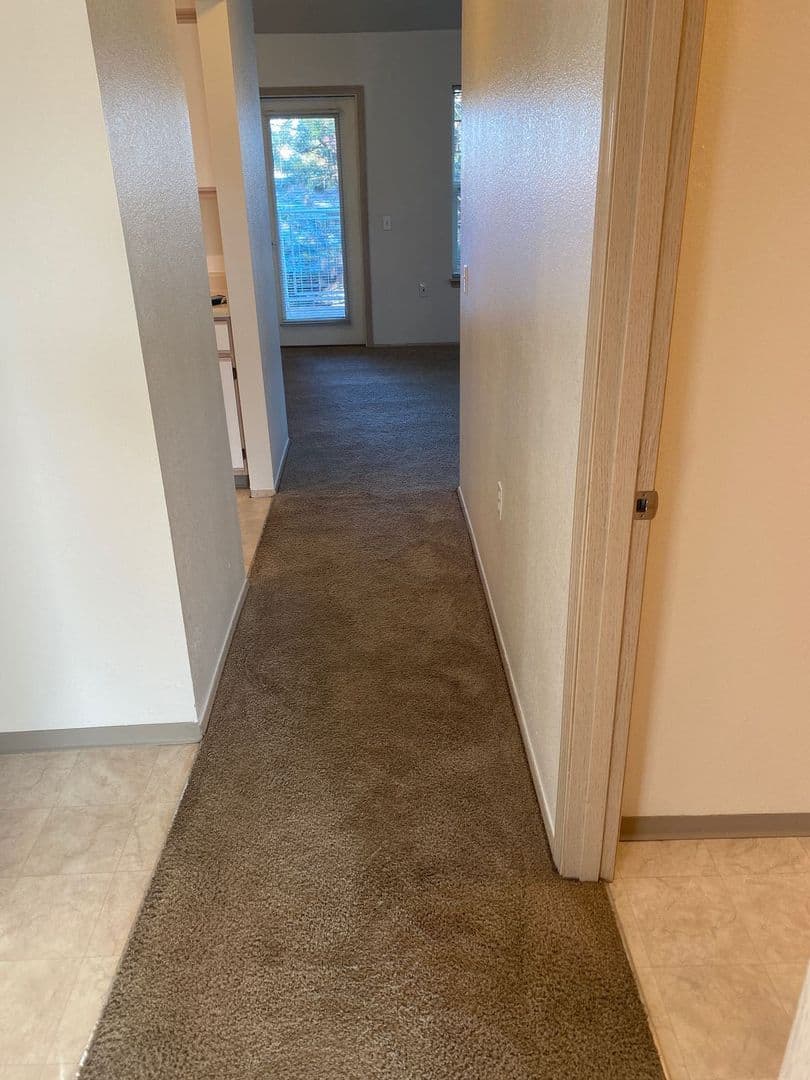 Albany Apartment: 3320 Jackson Street SE