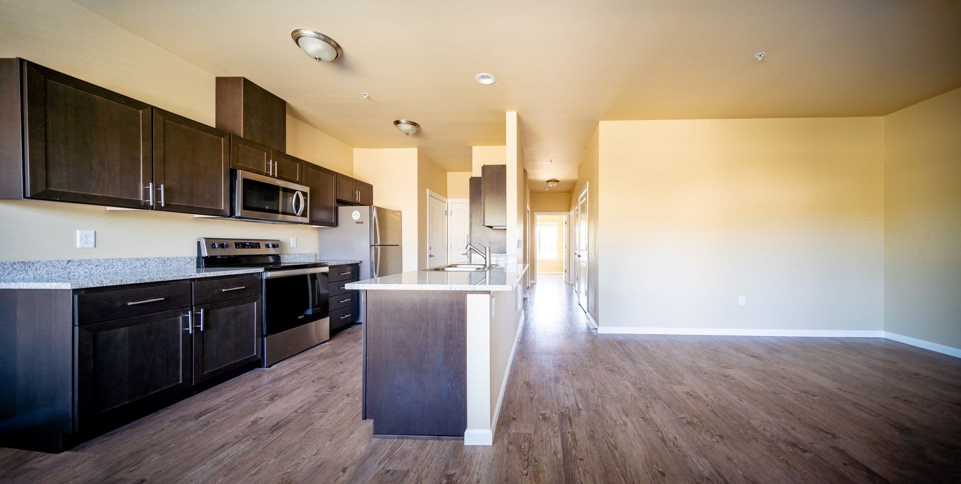 Salem Apartment: 3220 Lansing Avenue NE