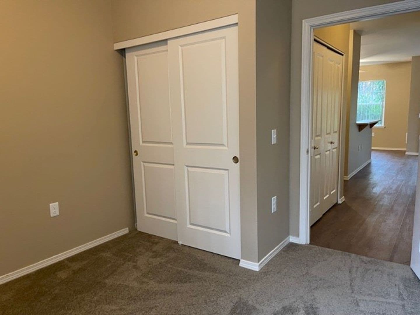 McMinnville Apartment: 2850 SW 2nd St