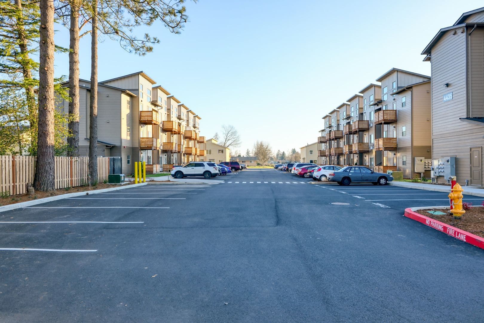 Salem Apartment: 4433 Mahrt Ave SE