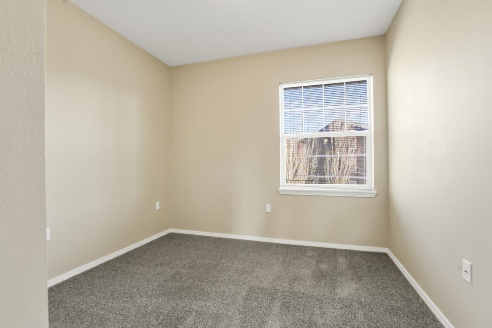 Salem Apartment: 1668 Baxter Rd SE, #100