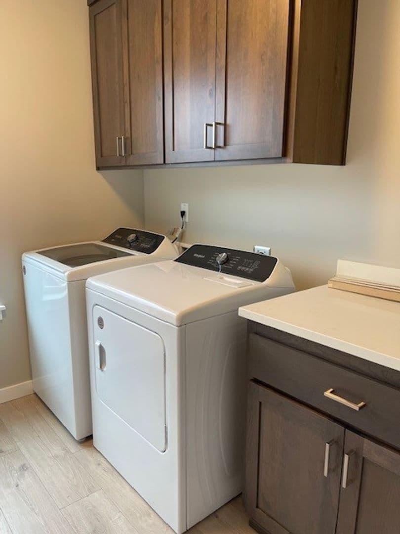 Keizer Apartment: 6492 Jacobe St NE