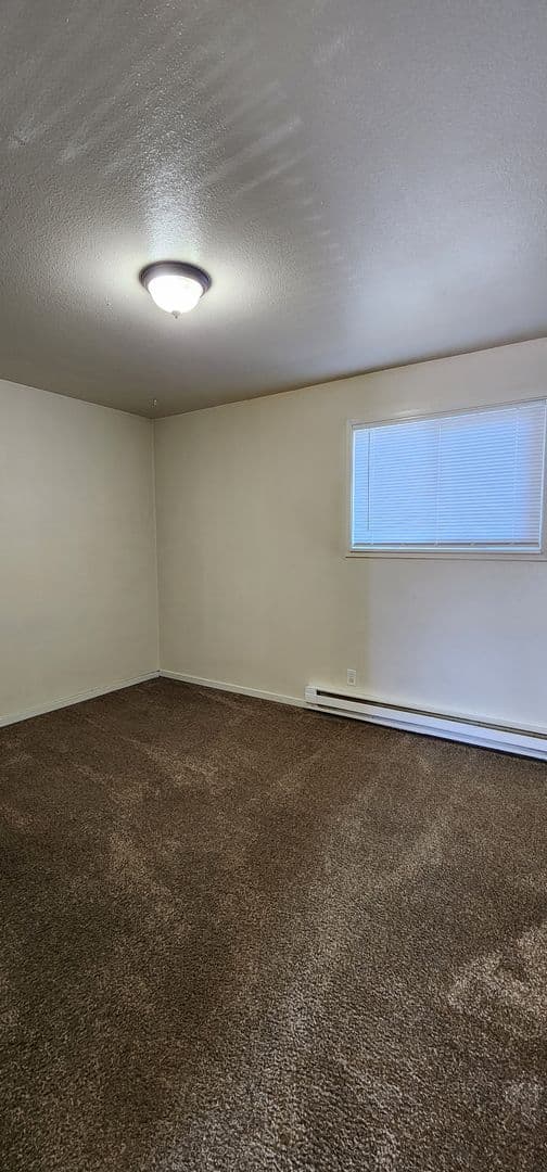 Lebanon Apartment: 820 Park Street