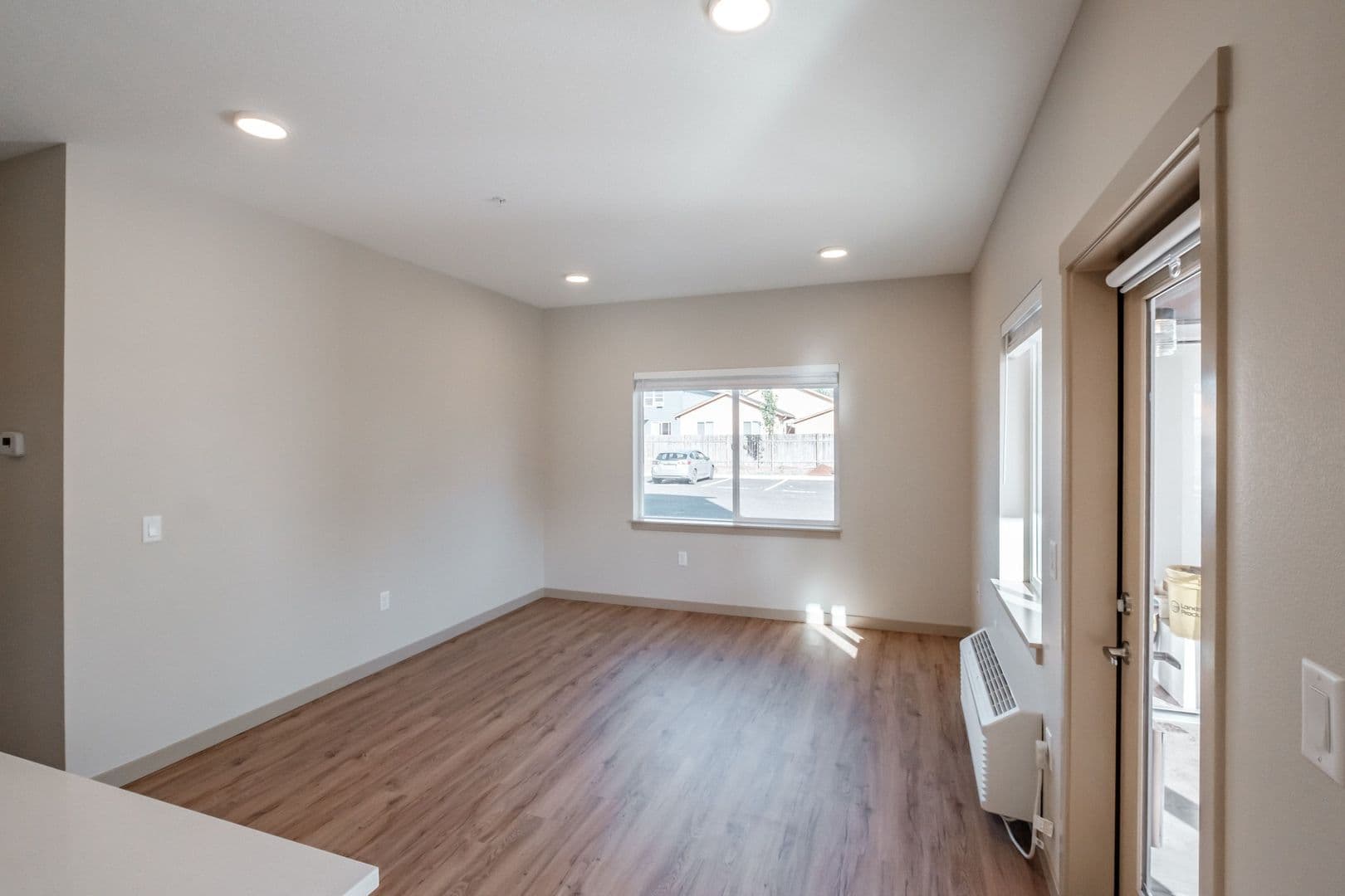 Keizer Apartment: 756 Chemawa Rd NE