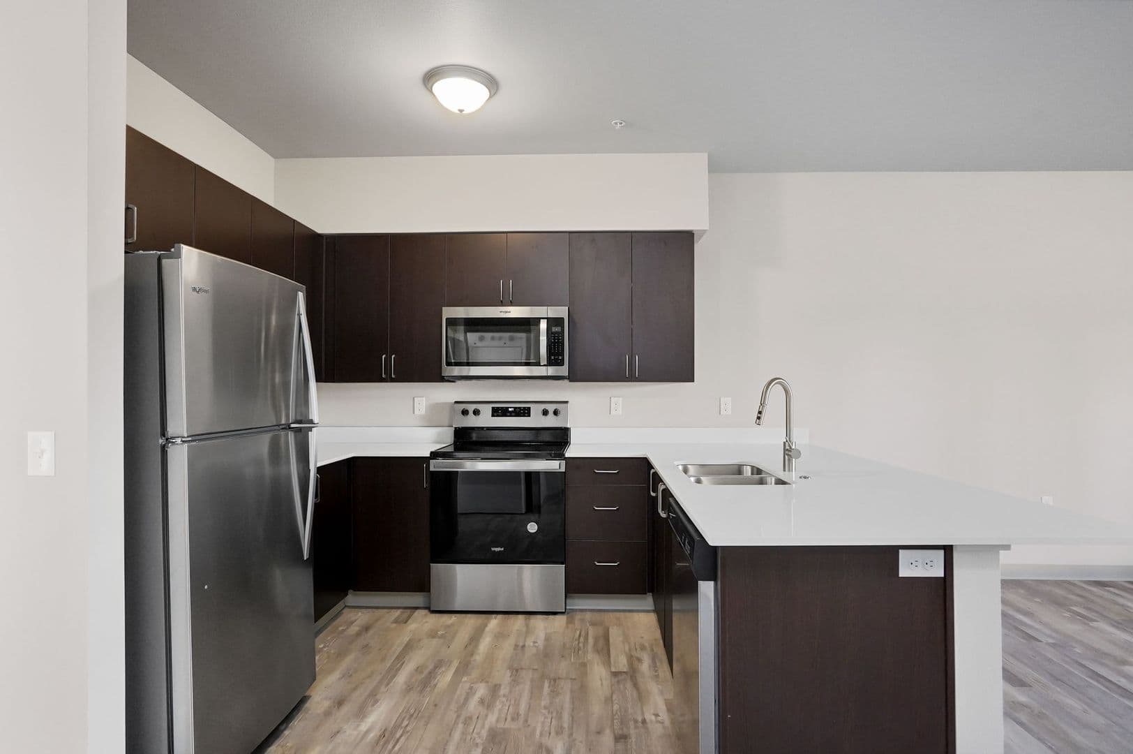 Lebanon Apartment: 100 Vaughan Lane