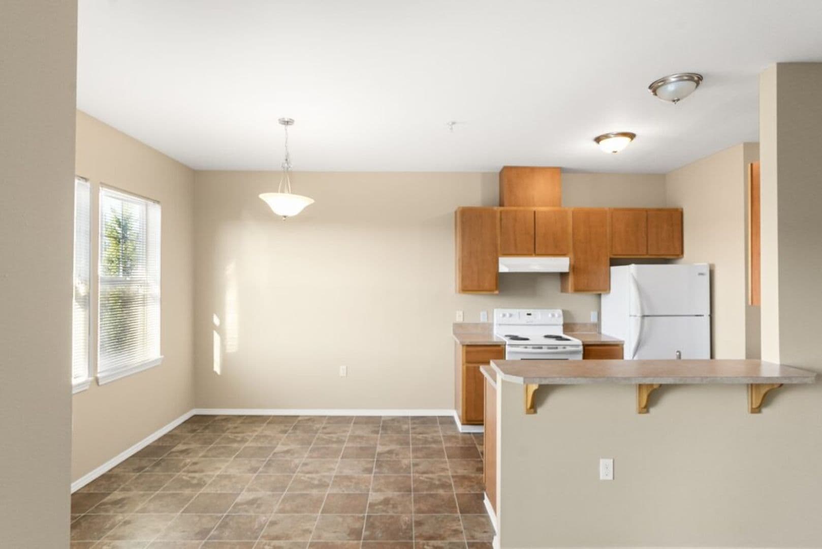 Salem Apartment: 1668 Baxter Rd SE, #100