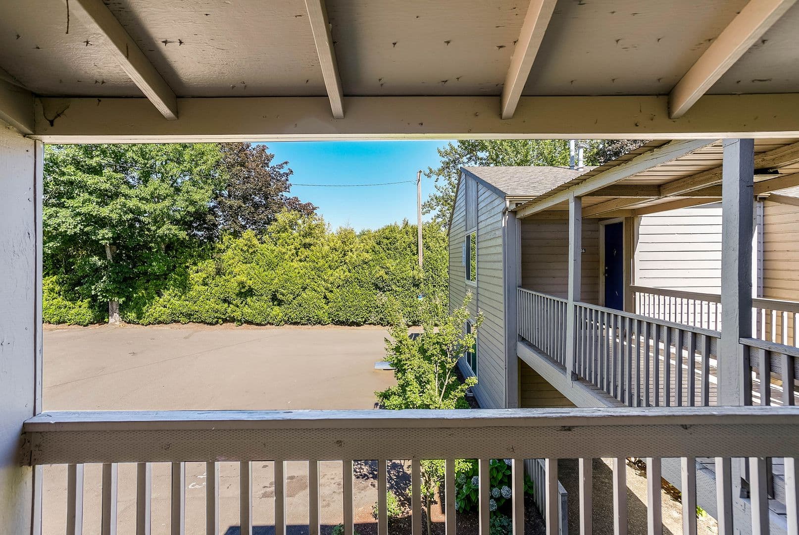 Salem Apartment: 2500 Lancaster Drive NE