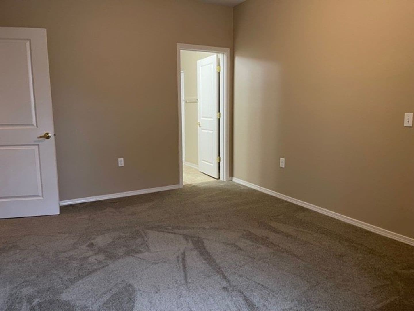 McMinnville Apartment: 2850 SW 2nd St