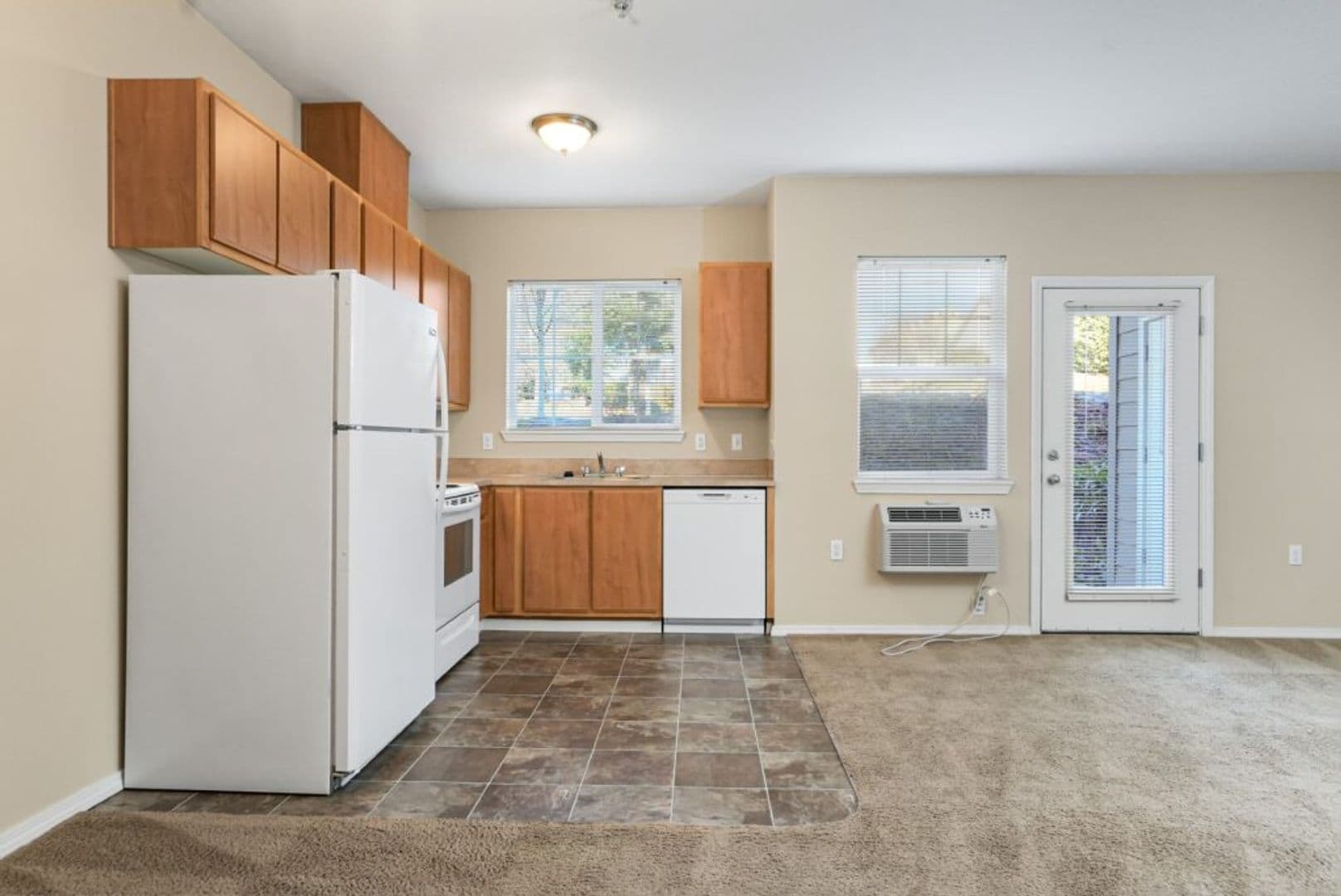 Salem Apartment: 1668 Baxter Rd SE, #100