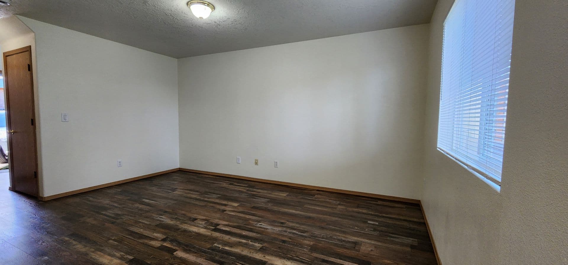 Dallas Apartment: 450 NE A Street