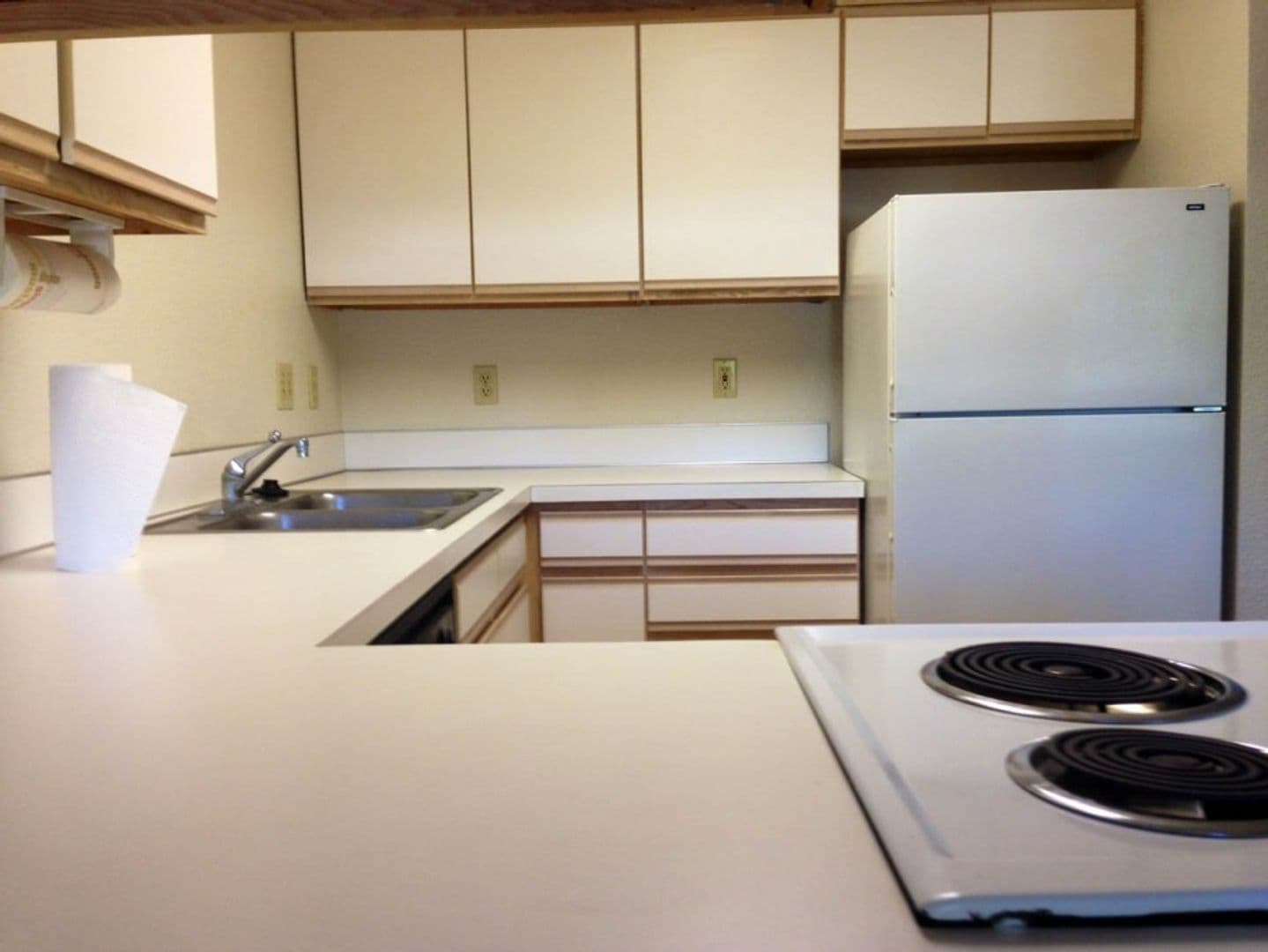 Keizer Apartment: 1026 Ring Street NE