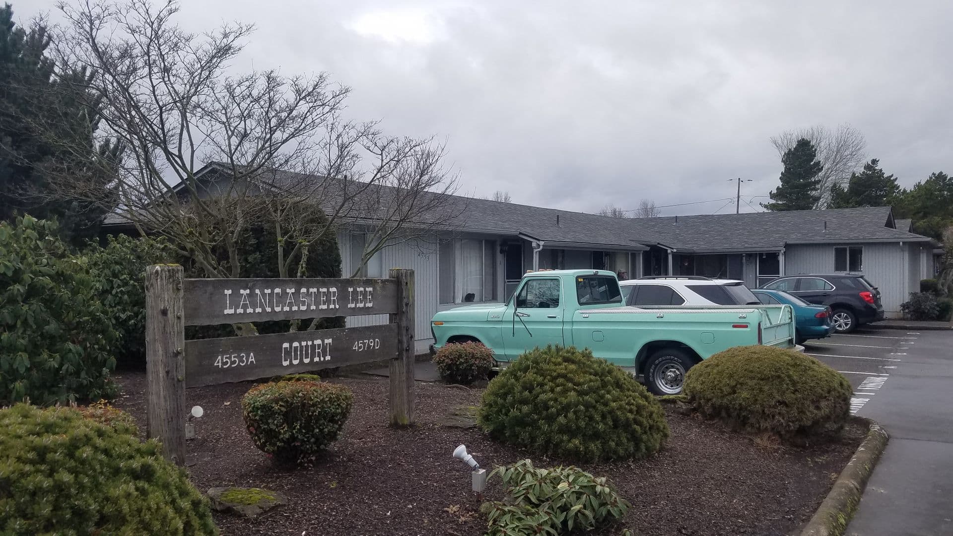 Salem Apartment: 4553 Lancaster Drive NE