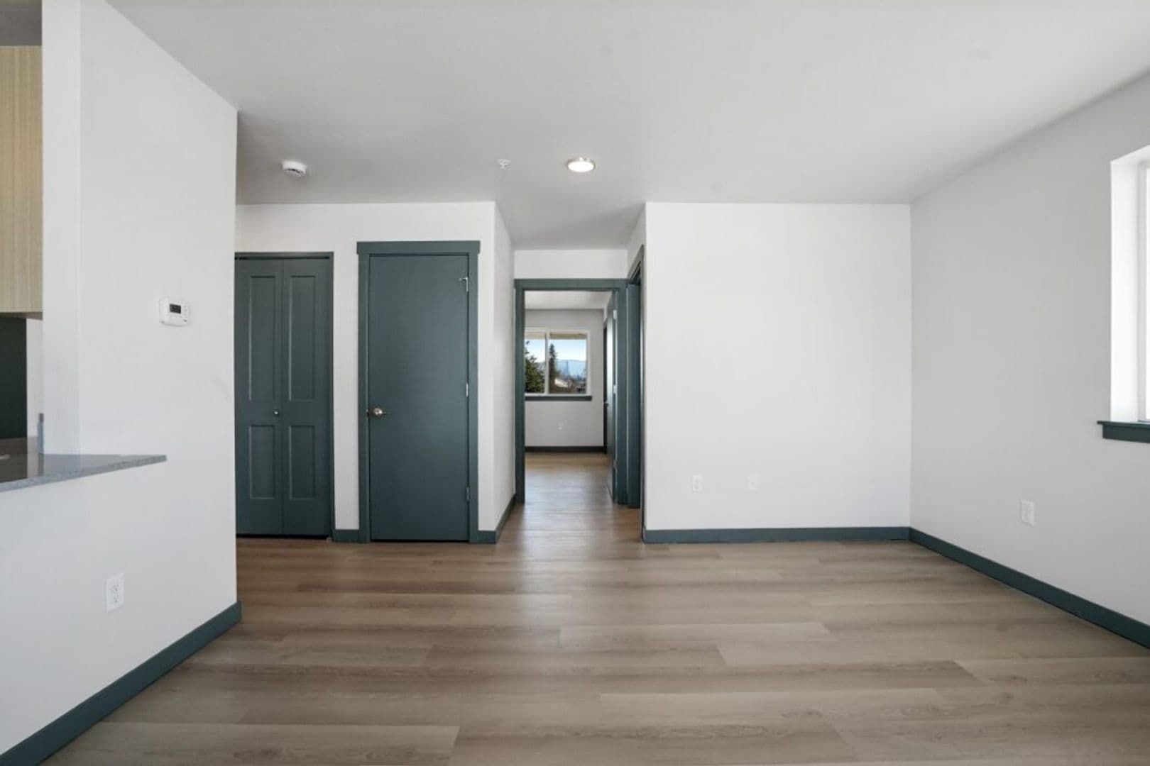 Lebanon Apartment: 305 East Airport Road