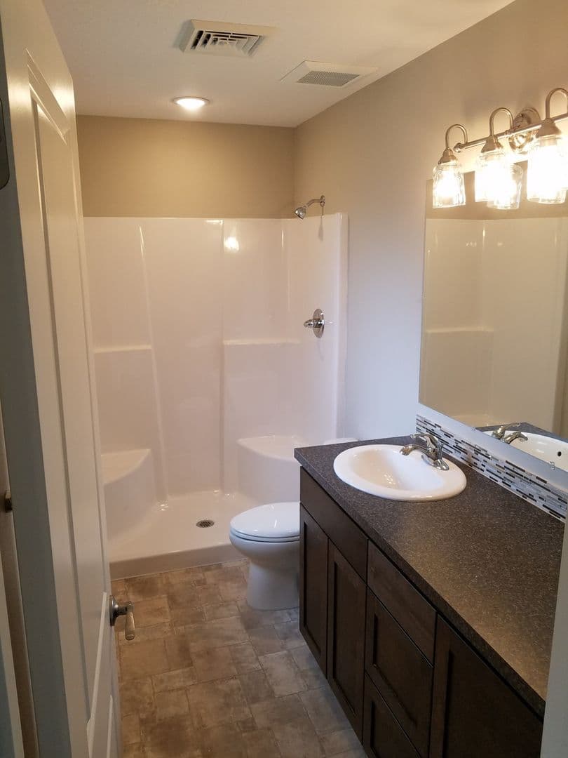 Stayton Apartment: 784 Fox Street